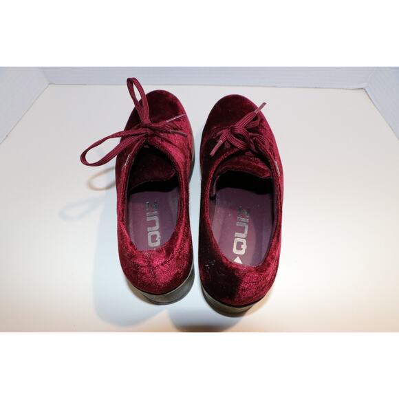 Quiz Size 7.5 Burgundy Velvet Wedge Platform Lace Up Red Shoes - Picture 10 of 10